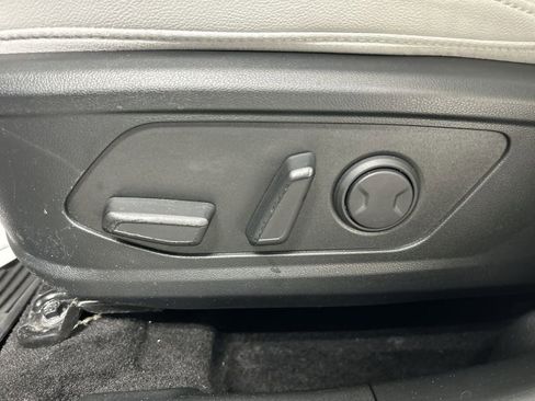 Used 2025 Hyundai Santa Cruz SEL image 10