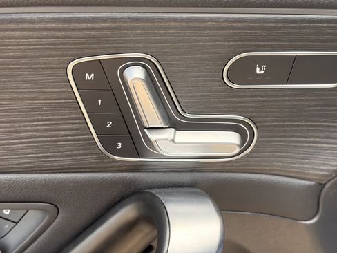 Used 2023 Mercedes-Benz CLA 250 4MATIC image 20