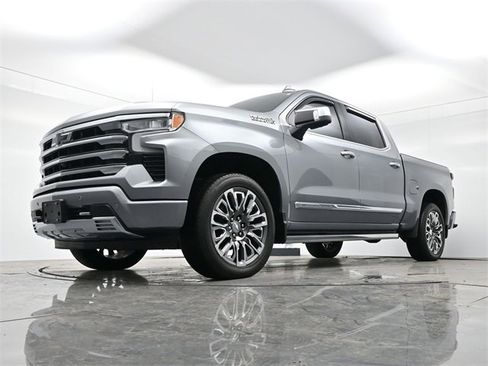 Used 2024 Chevrolet Silverado 1500 High Country image 28