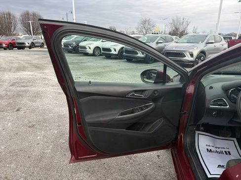 Used 2016 Chevrolet Cruze LT image 21