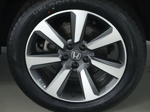 Used 2024 Honda Pilot Elite image 42