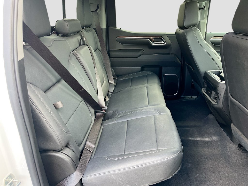 Used 2023 Chevrolet Silverado 1500 RST AWD/4WD image 28