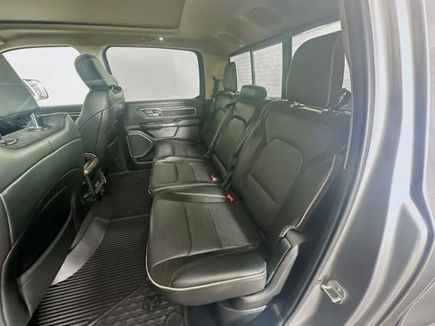 Used 2019 RAM 1500 Laramie RWD image 28