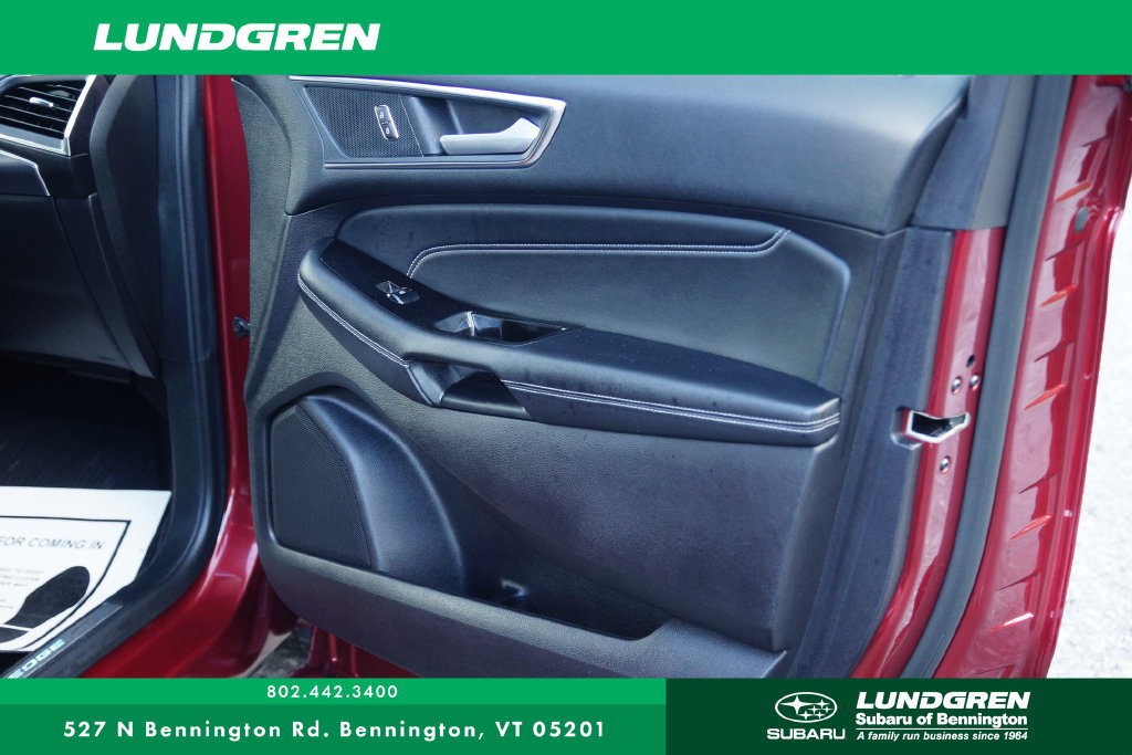 Used 2018 Ford Edge Titanium w/ Equipment Group 301A AWD/4WD image 9
