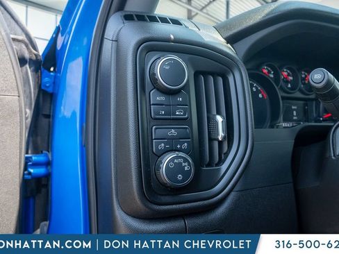 Used 2025 Chevrolet Silverado 1500 Custom w/ Turbomax Blackout Package AWD/4WD image 15
