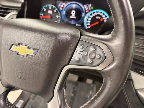 Used 2017 Chevrolet Suburban Premier image 21