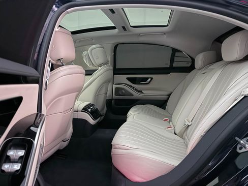 Used 2022 Mercedes-Benz S 500 4MATIC image 23