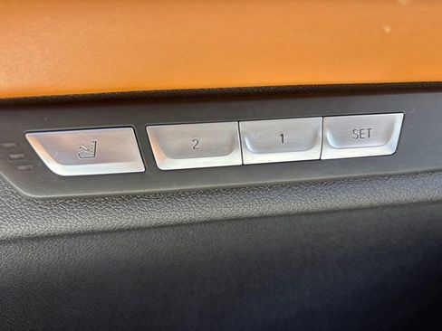 Used 2018 BMW 750i image 65