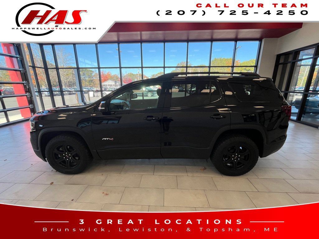 Used 2023 GMC Acadia AT4 w/ Technology Package AWD/4WD image 2