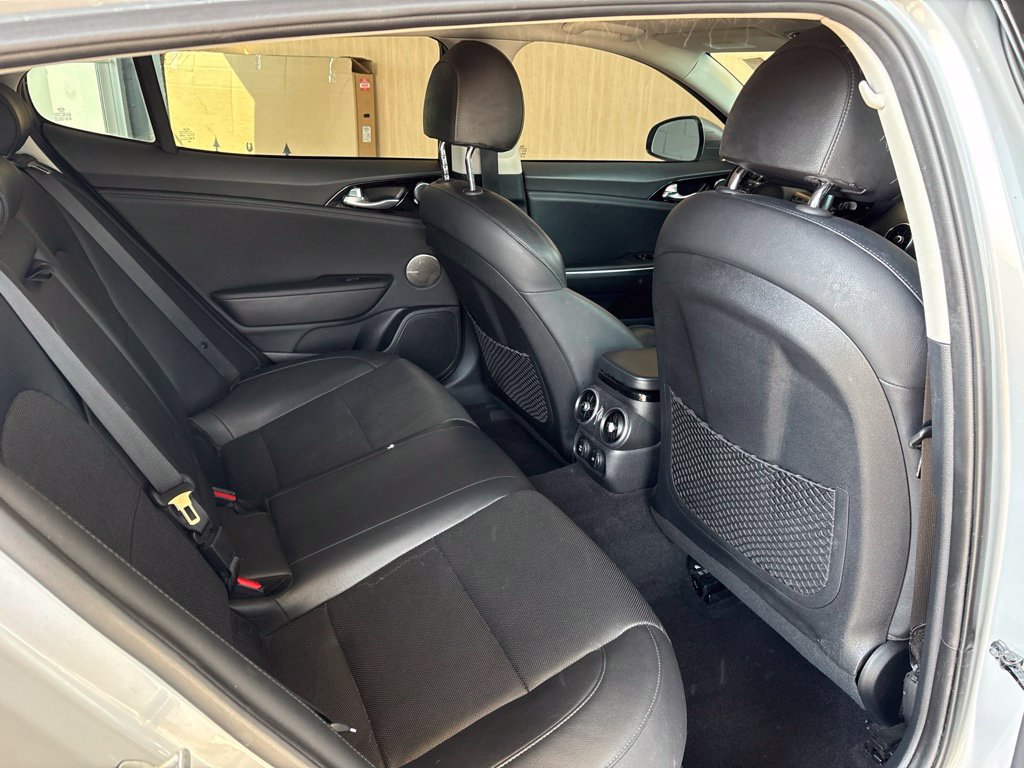 Used 2018 Kia Stinger Premium AWD/4WD image 21