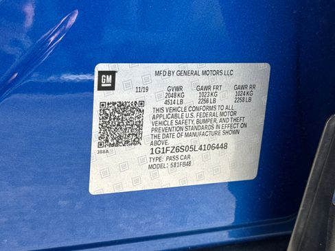 Used 2020 Chevrolet Bolt Premier w/ Infotainment Package image 33