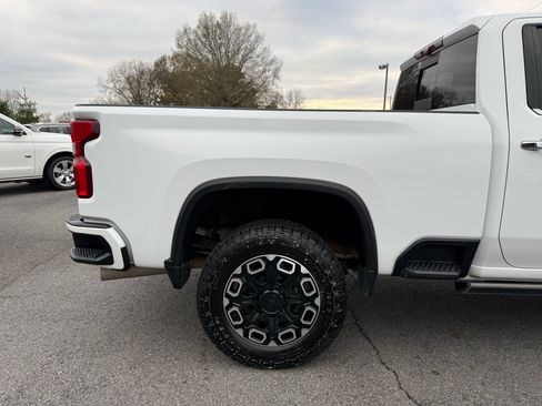Used 2021 Chevrolet Silverado 2500 High Country image 43