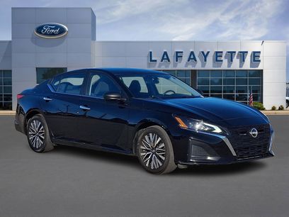 Used 2024 Nissan Altima 2.5 SV