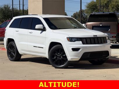 Used 2019 Jeep Grand Cherokee Altitude