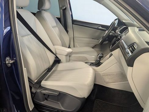 Used 2024 Volkswagen Tiguan SE FWD image 15