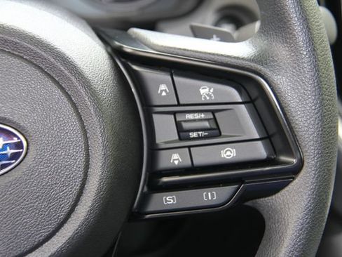 Used 2025 Subaru Crosstrek 2.5i Premium AWD/4WD image 24