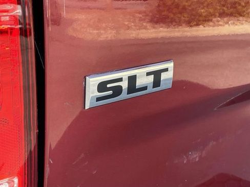 Used 2015 RAM 2500 SLT image 11