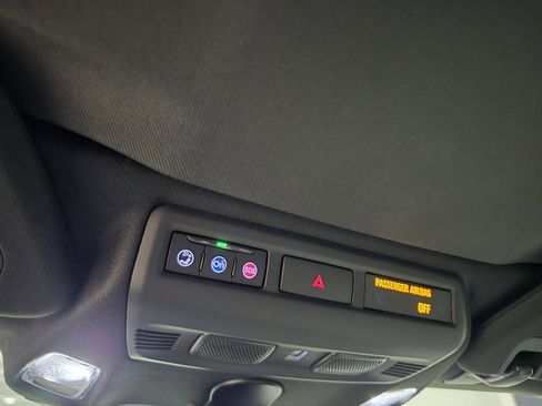 Used 2023 Chevrolet Corvette Stingray Convertible w/ Z51 Performance Package image 35