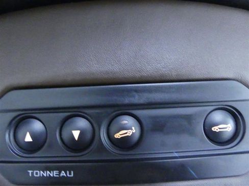 Used 2016 McLaren 650S Spider image 21