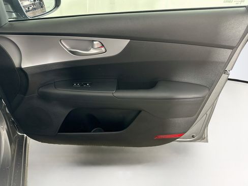 Used 2023 Kia Forte LXS FWD image 30