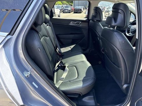 Used 2025 Kia Sportage EX w/ Premium Package AWD/4WD image 11