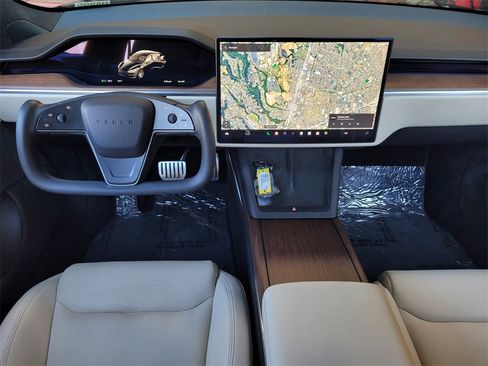 Used 2022 Tesla Model S image 14