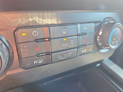 Used 2019 Ford F150 XLT w/ Equipment Group 302A Luxury AWD/4WD image 15