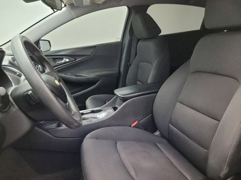 Used 2020 Chevrolet Malibu LT FWD image 17