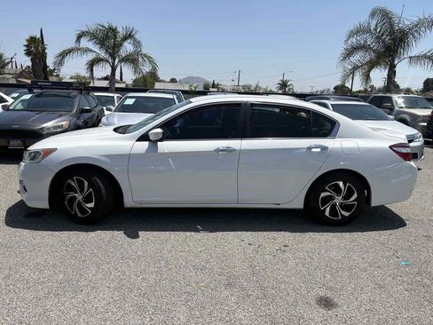Used 2016 Honda Accord LX image 2