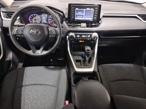 Used 2020 Toyota RAV4 XLE FWD image 19