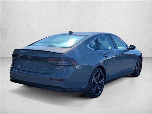 Used 2025 Honda Accord Sport image 5