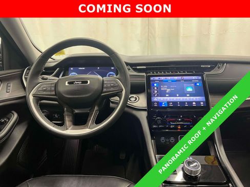 Used 2023 Jeep Grand Cherokee Limited AWD/4WD image 14