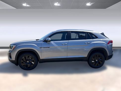 New 2026 Volkswagen Atlas Cross Sport SE image 2