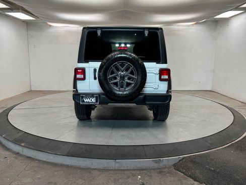 Certified 2024 Jeep Wrangler Sport S image 4