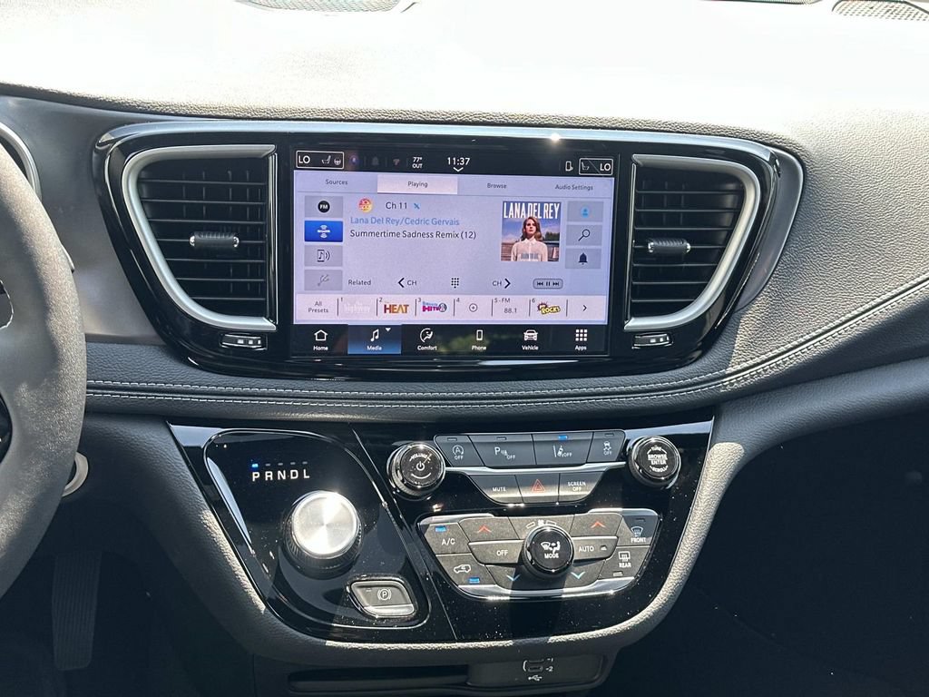 New 2026 Chrysler Pacifica Select w/ S Appearance Package FWD image 21