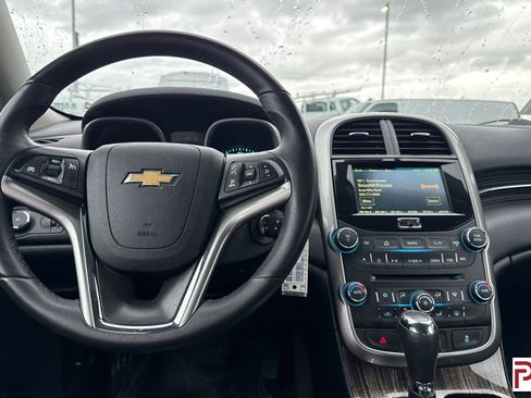 Used 2015 Chevrolet Malibu LT image 15