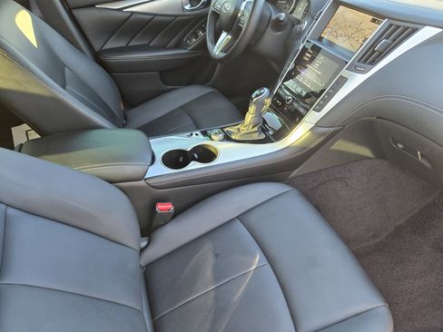 Used 2020 INFINITI Q50 Luxe w/ Essential Package (3.0T Luxe) image 14