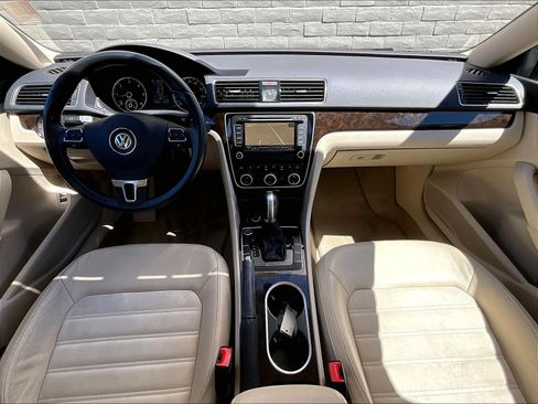 Used 2015 Volkswagen Passat TDI SEL Premium FWD image 15