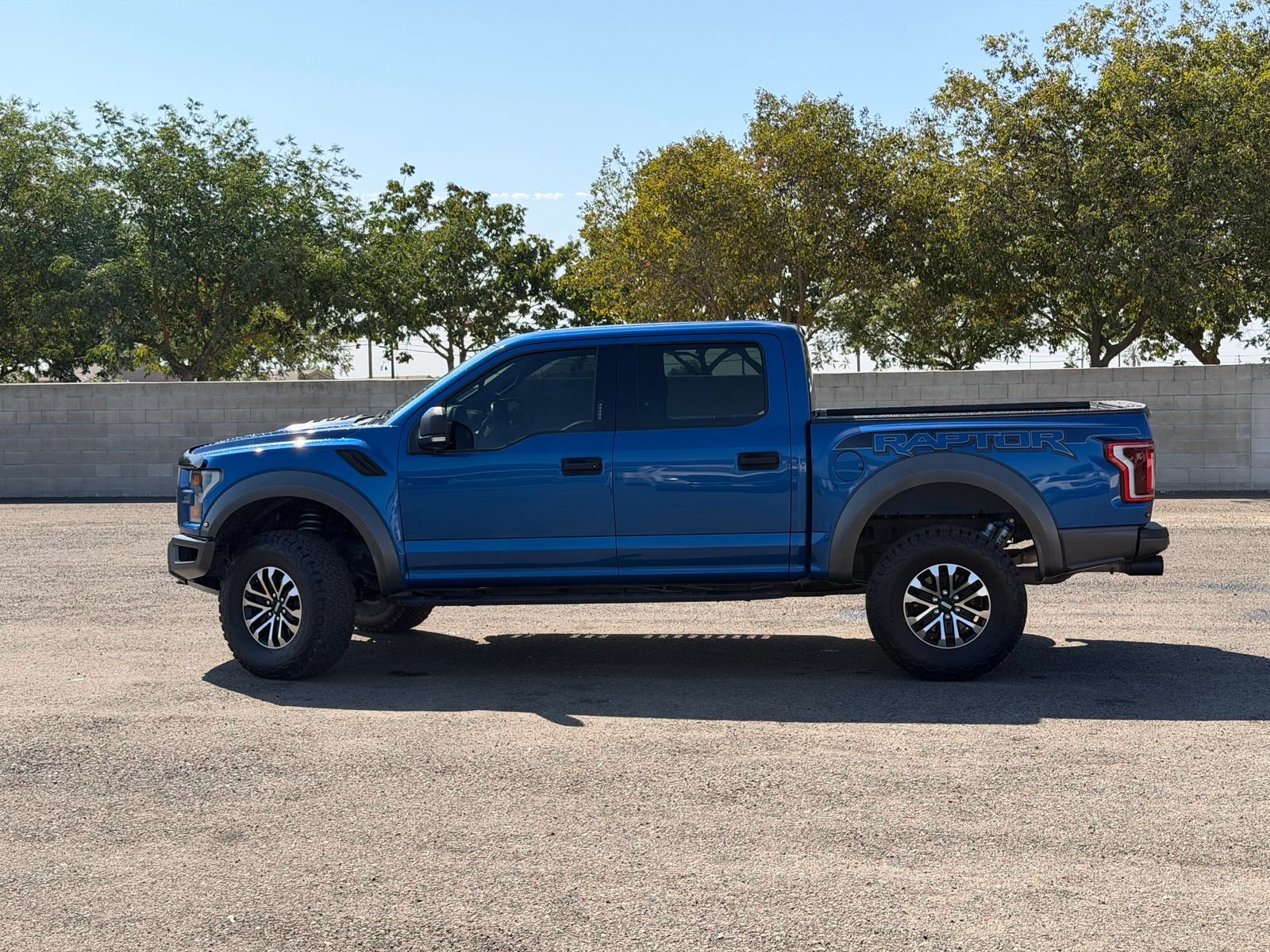 Used 2018 Ford F150 Raptor w/ Equipment Group 801A Mid AWD/4WD image 9
