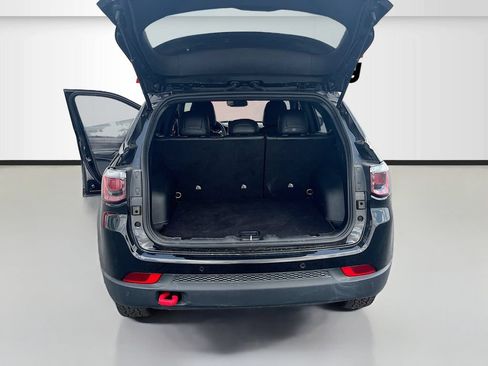 Used 2025 Jeep Compass Trailhawk AWD/4WD image 26