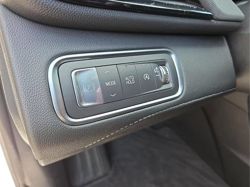 Certified 2025 Buick Enclave Sport Touring FWD image 11