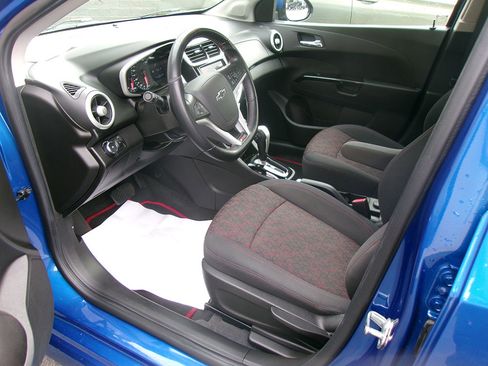 Used 2020 Chevrolet Sonic LT image 16