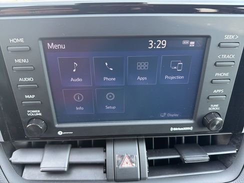 Used 2022 Toyota RAV4 LE image 25