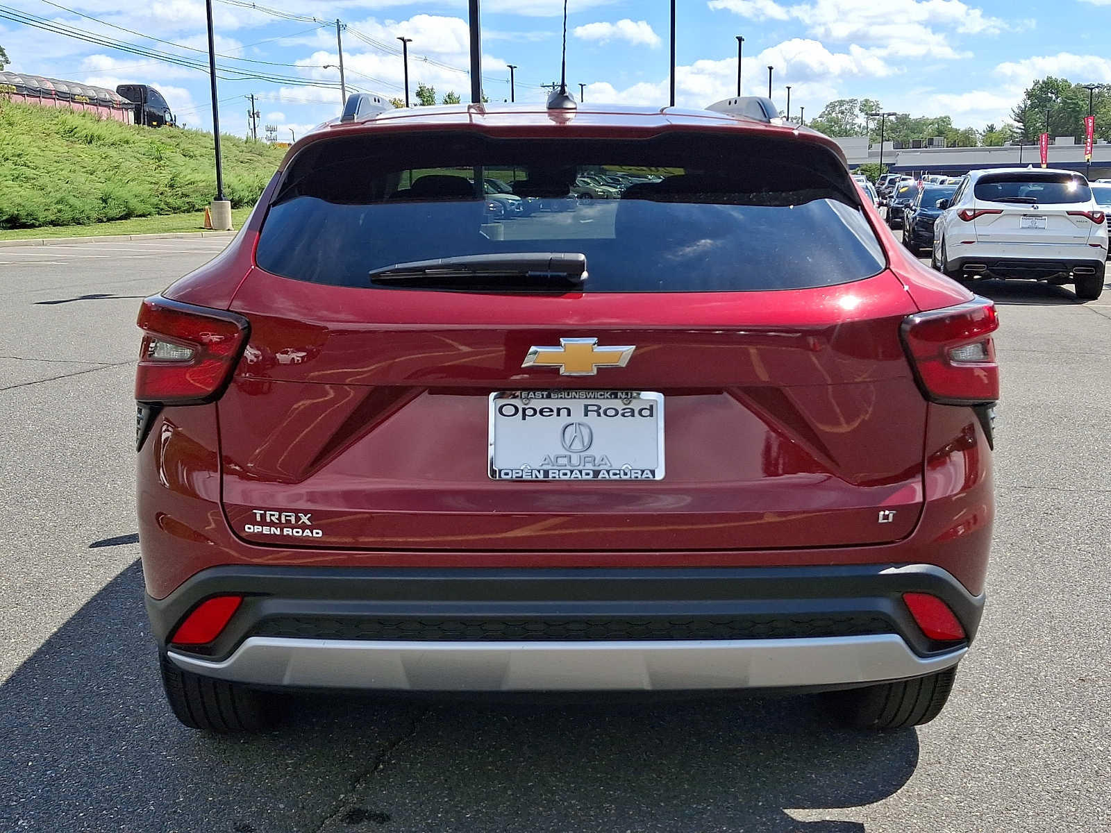 Used 2025 Chevrolet Trax LT FWD image 5