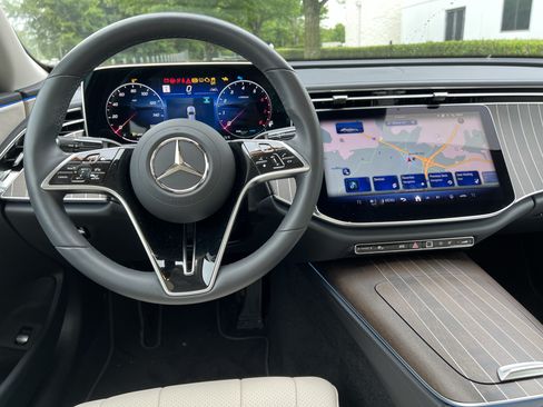 Used 2026 Mercedes-Benz E 450 4MATIC Sedan image 30