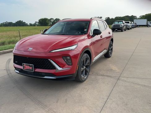 New 2025 Buick Envision Sport Touring image 4