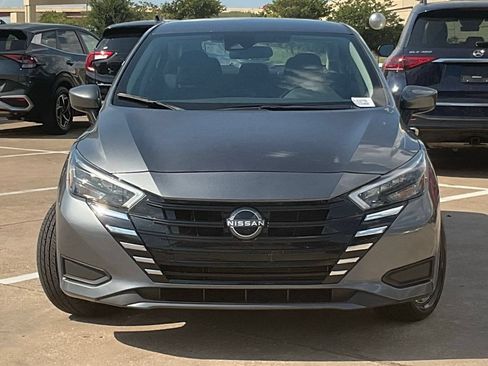 Used 2025 Nissan Versa SV FWD image 2