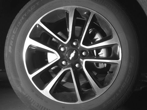 Used 2025 Chevrolet TrailBlazer LT AWD/4WD image 16