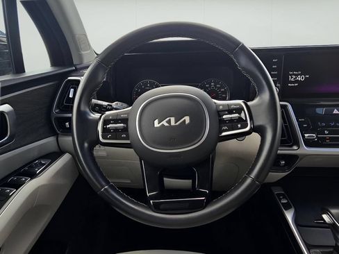 Used 2022 Kia Sorento EX FWD image 25