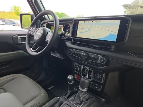 New 2026 Jeep Gladiator Mojave AWD/4WD image 8